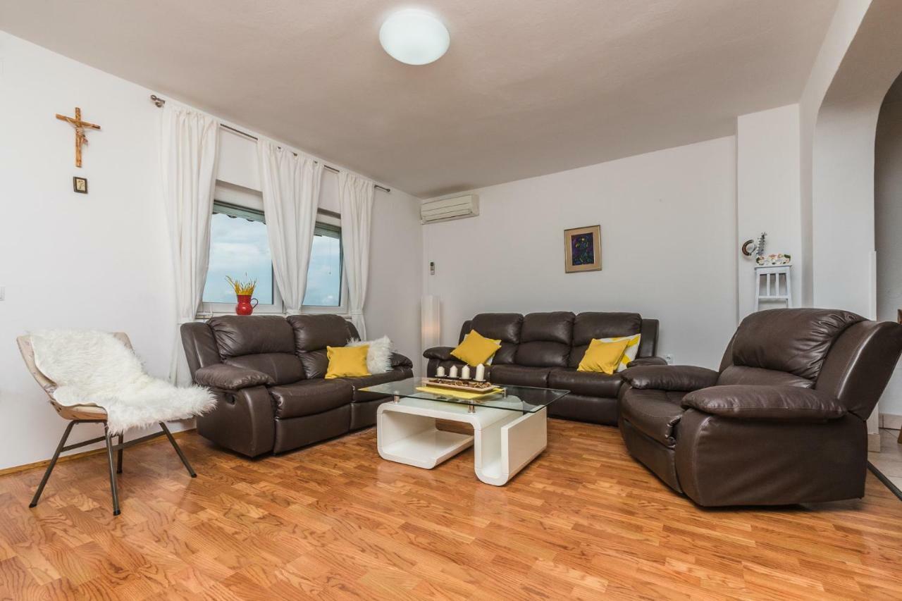 Apartment Matosic ซริกเวนิซา ภายนอก รูปภาพ