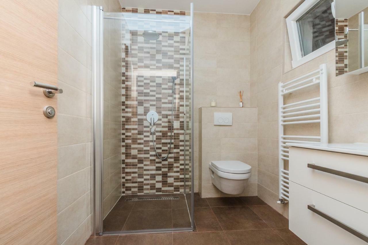 Apartment Matosic ซริกเวนิซา ภายนอก รูปภาพ